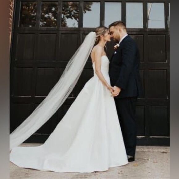 Lulus Now and Always White Beaded Embroidered Strapless Gown Size 8 NWOT - Picture 9 of 16